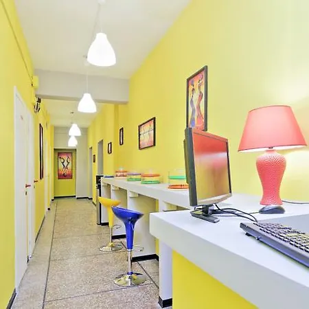 Yellow * רומא